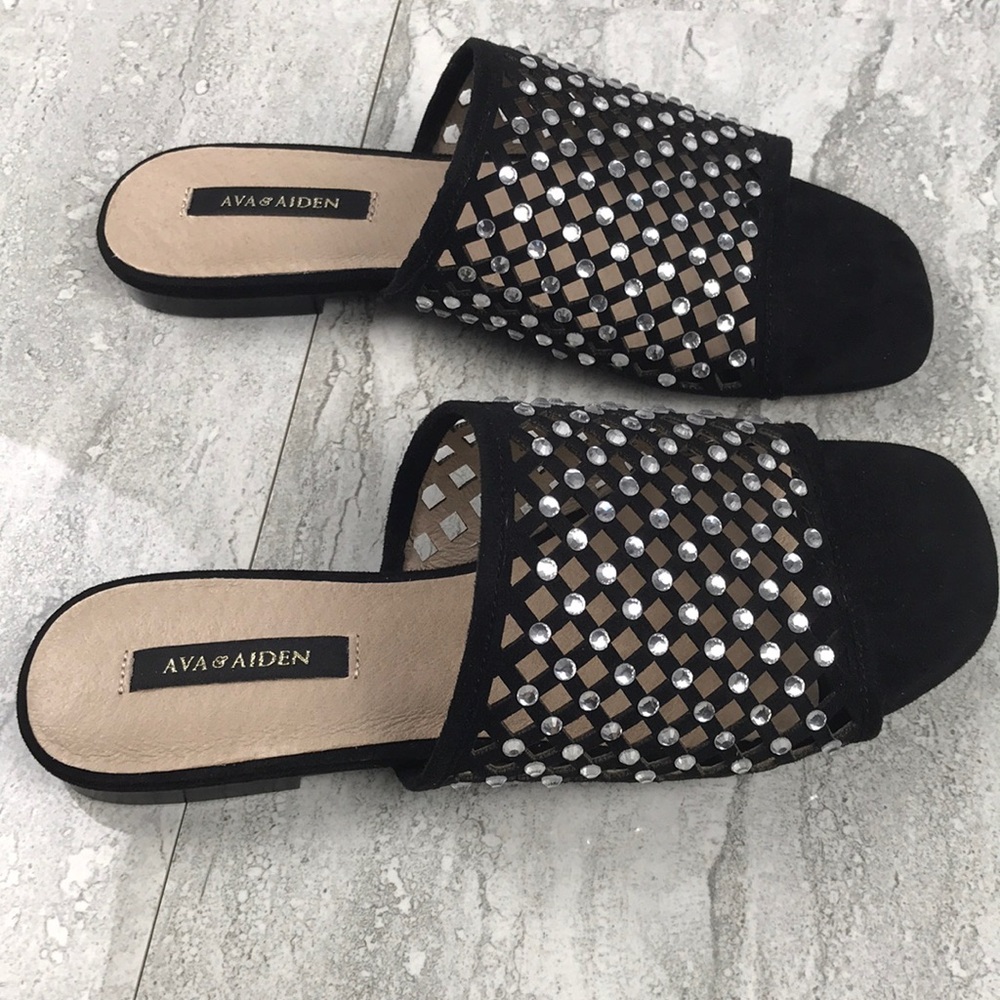 🎉Sale🎊 Ava & Aiden Crystal Sandals - Picture 9 of 15